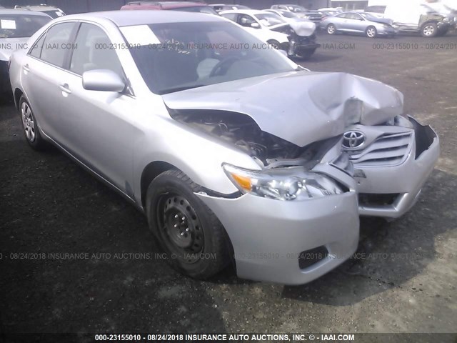 4T1BF3EKXAU096034 - 2010 TOYOTA CAMRY SE/LE/XLE ვერცხლისფერი ფოტო 6