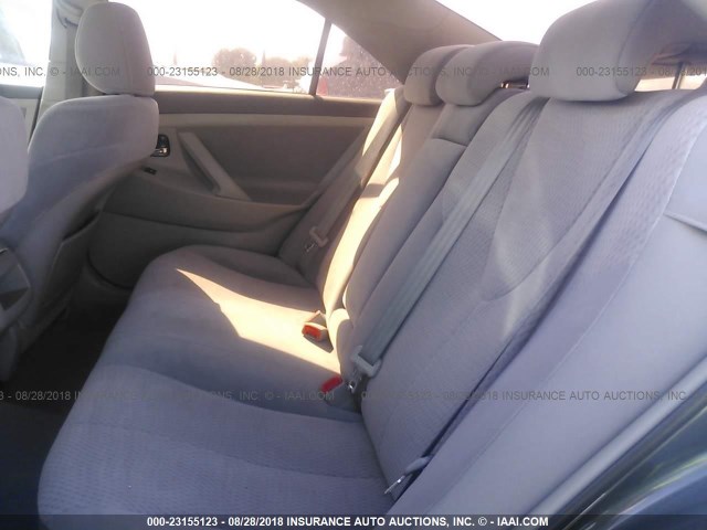 4T4BF3EK3BR151074 - 2011 TOYOTA CAMRY SE/LE/XLE ნაცრისფერი ფოტო 8