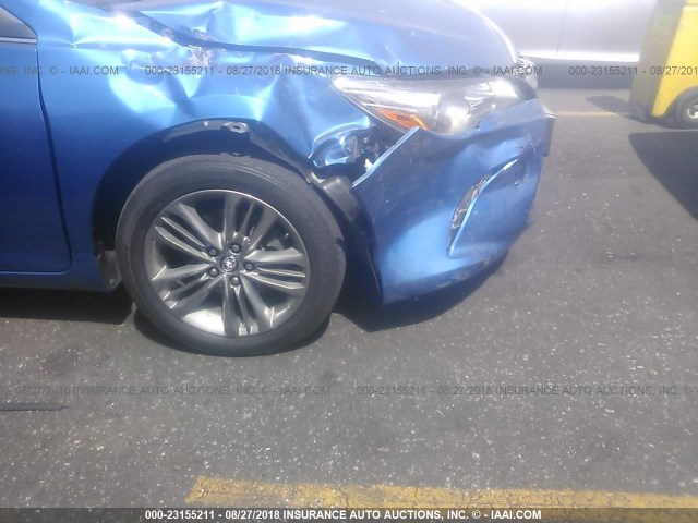 4T1BF1FK7HU646142 - 2017 TOYOTA CAMRY LE/XLE/SE/XSE 蓝色 照片 6