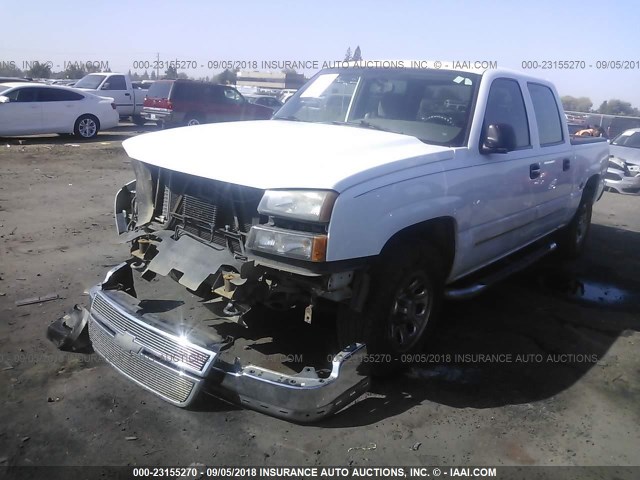 2GCEK13V071128928 - 2007 CHEVROLET SILVERADO K1500 CLASSIC CREW CAB WHITE photo 2