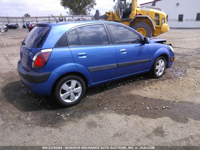 KNADE163886321204 - 2008 KIA RIO 5 SX BLUE photo 4