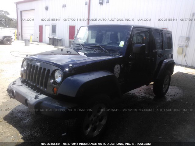 1C4BJWDG5DL625417 - 2013 JEEP WRANGLER UNLIMITE SPORT BLACK photo 2