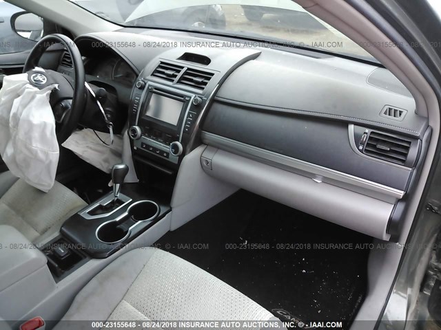4T4BF1FK4ER364137 - 2014 TOYOTA CAMRY L/SE/LE/XLE Boz foto 5