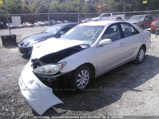 4T1BE32K25U613176 - 2005 TOYOTA CAMRY LE/XLE/SE SILVER photo 2