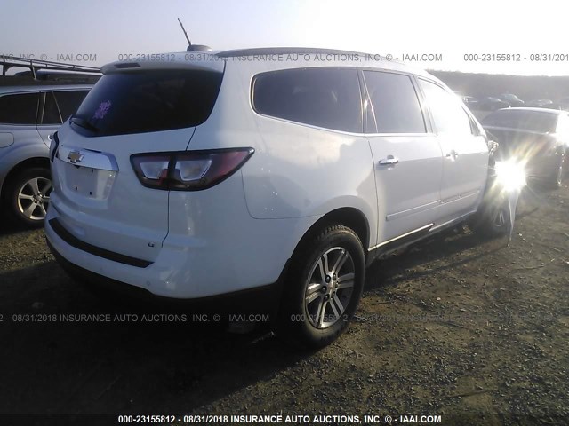 1GNKVHKD7HJ192748 - 2017 CHEVROLET TRAVERSE LT WHITE photo 4