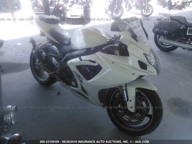 JS1GN7DAX62106636 - 2006 SUZUKI GSX-R600 K6 WHITE photo 1