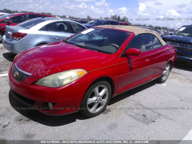4T1FA38P55U046915 - 2005 TOYOTA CAMRY SOLARA SE/SLE RED photo 2