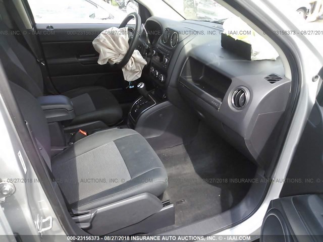 1C4NJDBB1CD649845 - 2012 JEEP COMPASS SPORT SILVER photo 5