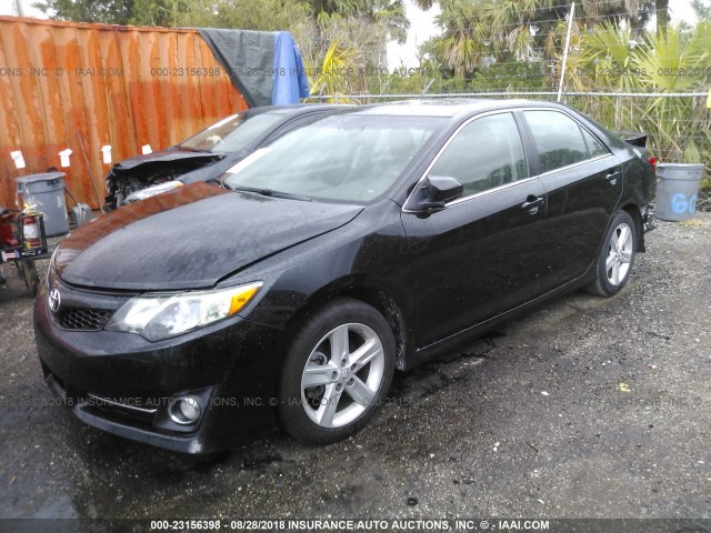 4T1BF1FK9EU810566 - 2014 TOYOTA CAMRY L/SE/LE/XLE Qara foto 2