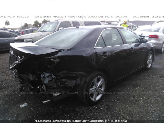 4T1BF1FK9EU810566 - 2014 TOYOTA CAMRY L/SE/LE/XLE Qara foto 4