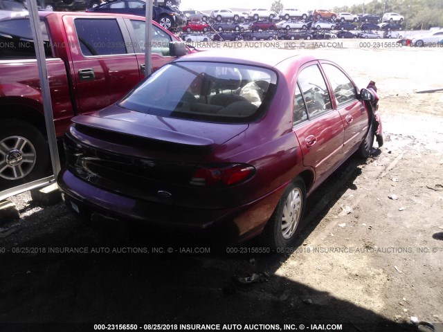 1FAFP13P0XW159313 - 1999 FORD ESCORT SE RED photo 4