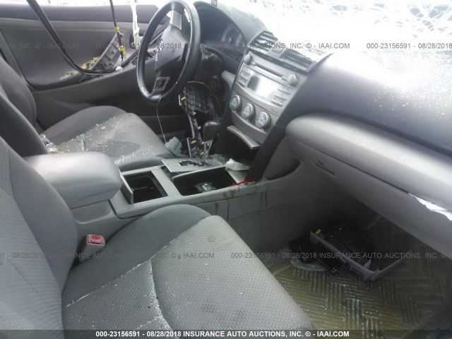 4T1BE46K38U790176 - 2008 TOYOTA CAMRY CE/LE/XLE/SE WHITE photo 5