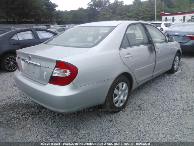4T1BE32K24U865928 - 2004 TOYOTA CAMRY LE/XLE/SE 灰色 照片 4