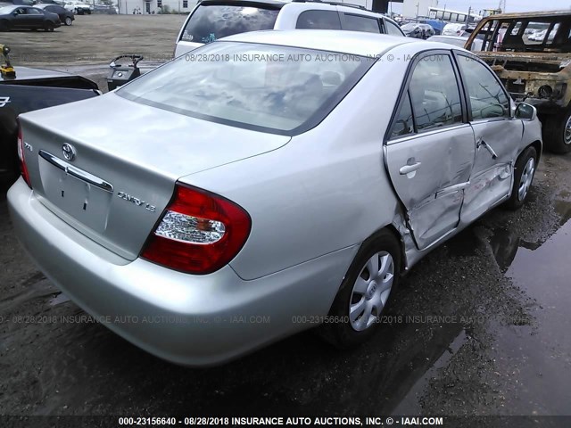 4T1BE32K03U133408 - 2003 TOYOTA CAMRY LE/XLE/SE 银色 照片 4