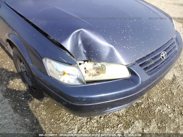 JT2BG22K0W0204183 - 1998 TOYOTA CAMRY CE/LE/XLE 蓝色 照片 6