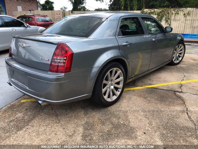 2C3KA73W66H498342 - 2006 CHRYSLER 300C SRT-8 Light Blue photo 4