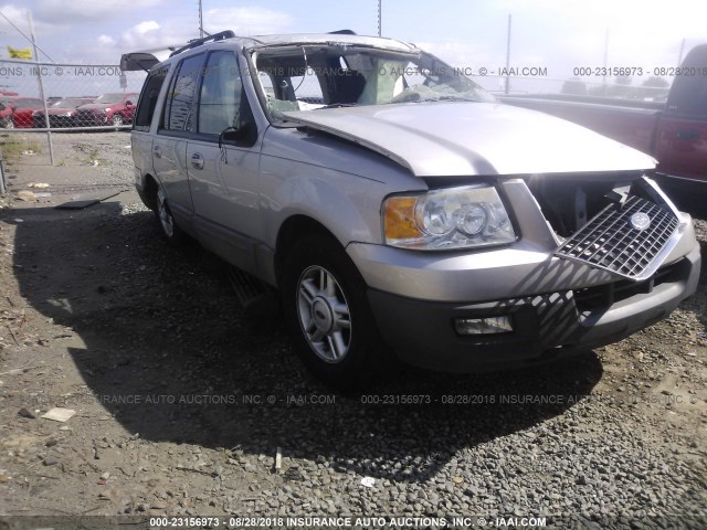 1FMFU15586LA67621 - 2006 FORD EXPEDITION XLT SILVER photo 1