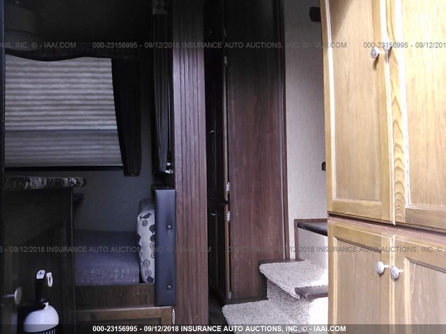 4YDF29328G1532782 - 2016 KEYSTONE SPRINTER Dark Brown photo 5