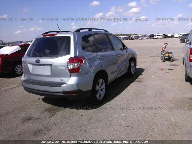 JF2SJAFC6FH827767 - 2015 SUBARU FORESTER 2.5I PREMIUM SILVER photo 4