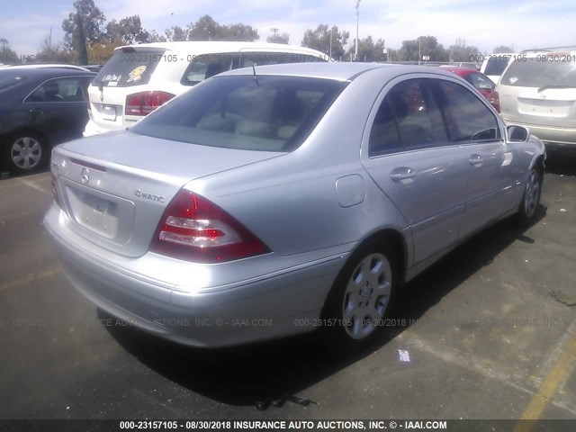 WDBRF81J45F724868 - 2005 MERCEDES-BENZ C 240 4MATIC SILVER photo 4