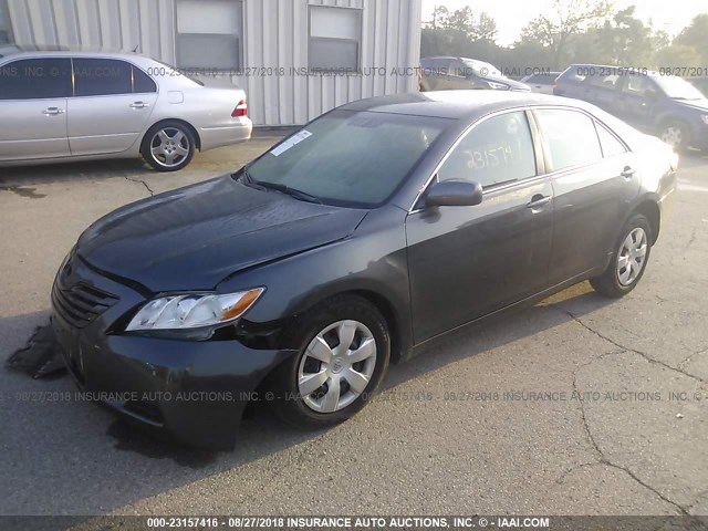 4T1BK46K07U014496 - 2007 TOYOTA CAMRY NEW GENERAT LE/XLE/SE GRAY photo 2