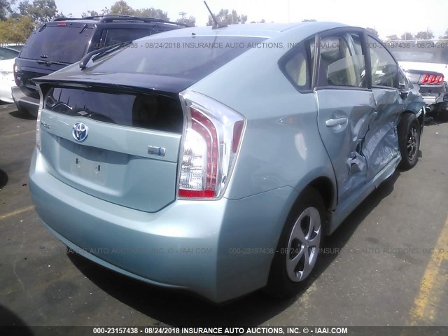 JTDKN3DU7F1875488 - 2015 TOYOTA PRIUS SILVER photo 4