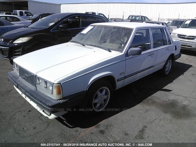 YV1GA6948H1028438 - 1987 VOLVO 760 GLE WHITE photo 2