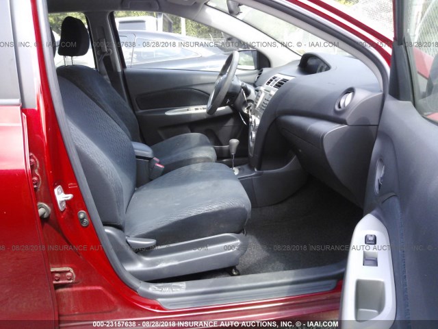 JTDBT923984034244 - 2008 TOYOTA YARIS RED photo 5