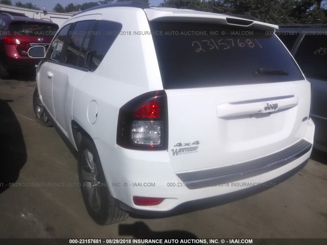 1C4NJDEB7GD730348 - 2016 JEEP COMPASS LATITUDE 白色 照片 3