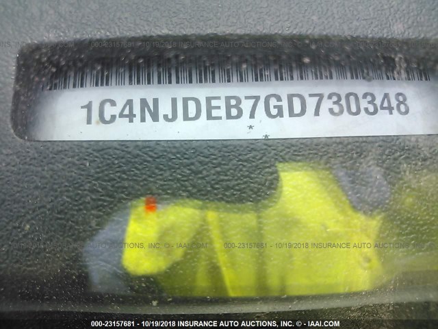 1C4NJDEB7GD730348 - 2016 JEEP COMPASS LATITUDE 白色 照片 9