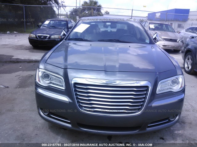 2C3CA5CG2BH580144 - 2011 CHRYSLER 300 LIMITED GRAY photo 6