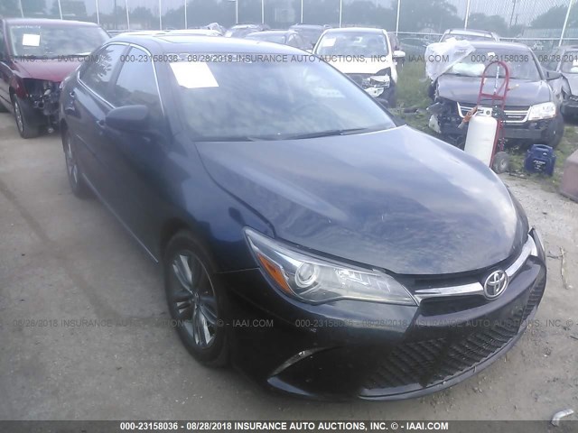 4T1BF1FK8GU260067 - 2016 TOYOTA CAMRY LE/XLE/SE/XSE 黑色 照片 1