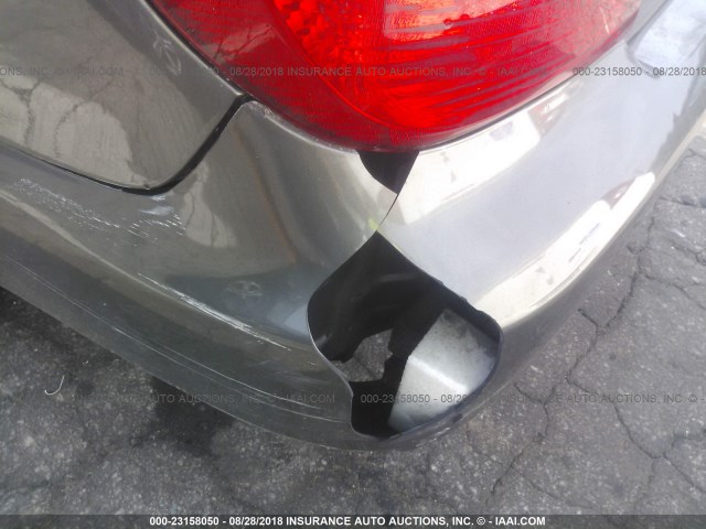 JTDBE32K130180247 - 2003 TOYOTA CAMRY LE/XLE 灰色 照片 6