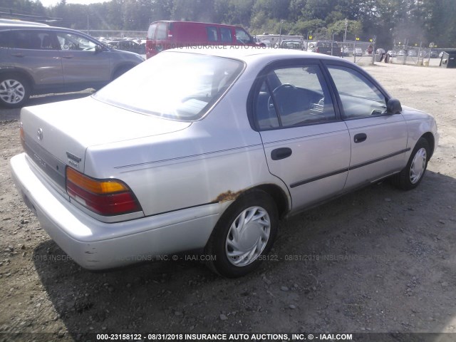 1NXAE09E9PZ047479 - 1993 TOYOTA COROLLA LE/DX SILVER photo 4