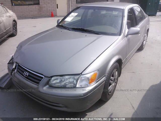 JT2BG22K810606106 - 2001 TOYOTA CAMRY CE/LE/XLE 棕色 照片 2