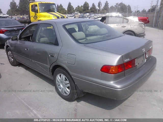 JT2BG22K810606106 - 2001 TOYOTA CAMRY CE/LE/XLE 棕色 照片 3