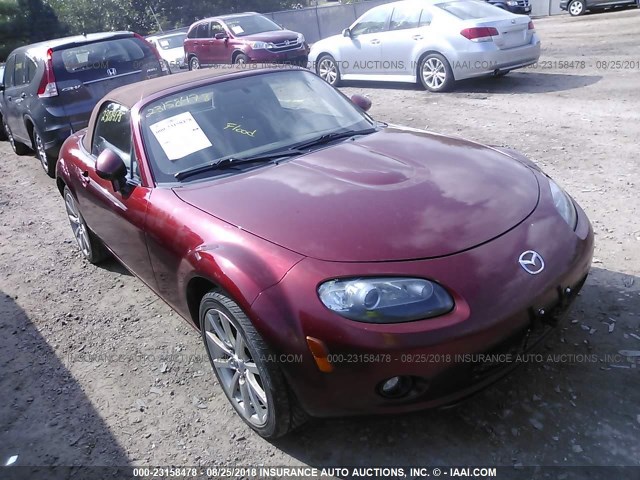 JM1NC25F570126502 - 2007 MAZDA MX-5 MIATA MAROON photo 1