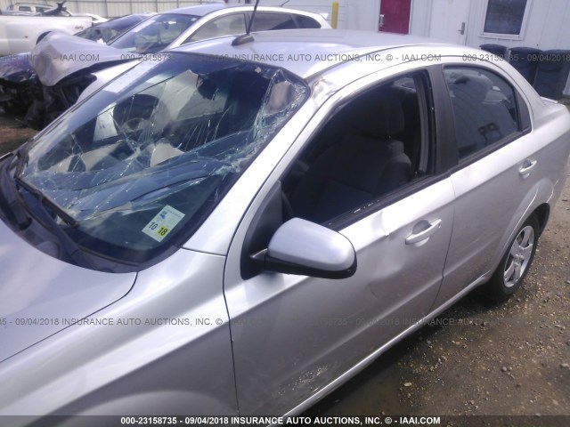 KL1TD5DE6BB196853 - 2011 CHEVROLET AVEO LS/LT Gümüş foto 6