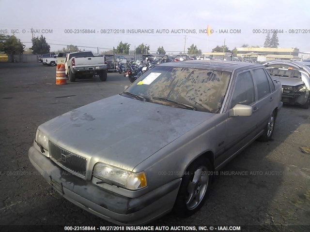 YV1LS5727T1284263 - 1996 VOLVO 850 SILVER photo 2