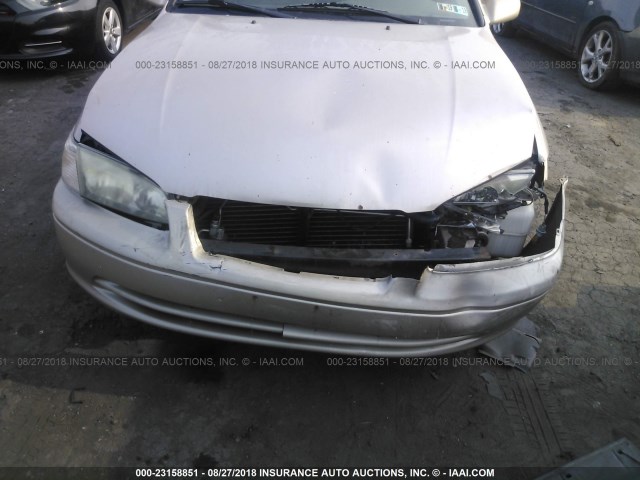 4T1BF22KX1U115356 - 2001 TOYOTA CAMRY LE/XLE TAN photo 6