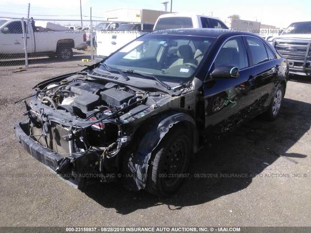 4T1BF3EK5BU770415 - 2011 TOYOTA CAMRY SE/LE/XLE შავი ფოტო 2