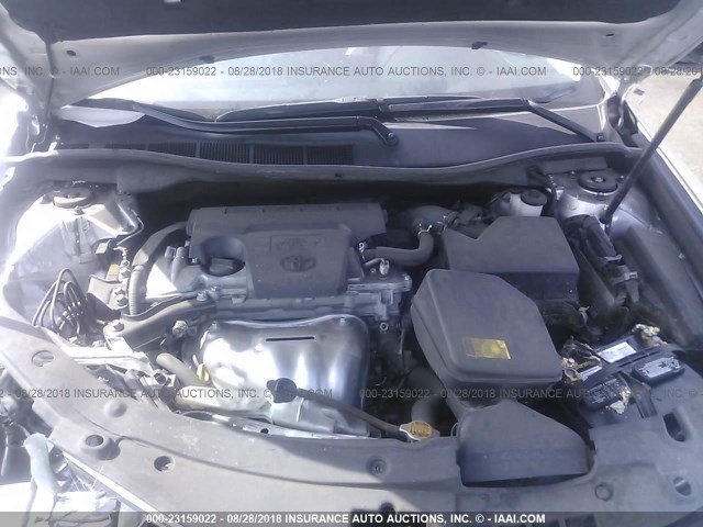 4T1BF1FKXCU121939 - 2012 TOYOTA CAMRY SE/LE/XLE 银色 照片 10