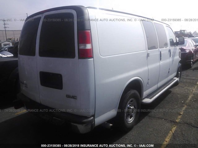 1GTW7FCF4F1905143 - 2015 GMC SAVANA G2500 WHITE photo 4