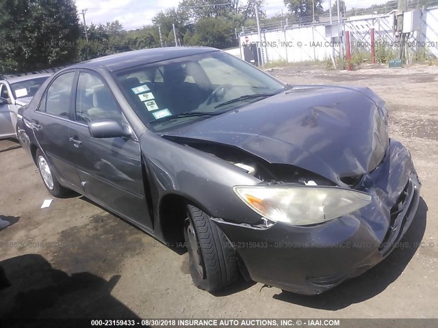 4T1BE32K94U914963 - 2004 TOYOTA CAMRY LE/XLE/SE Сұр фото 1