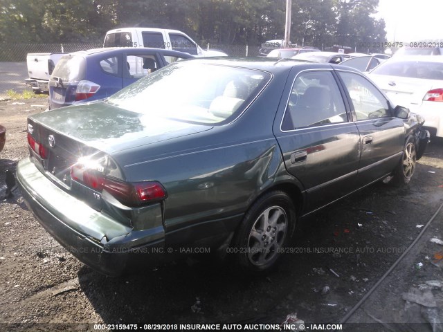 JT2BF22K1X0185731 - 1999 TOYOTA CAMRY LE/XLE GREEN photo 4