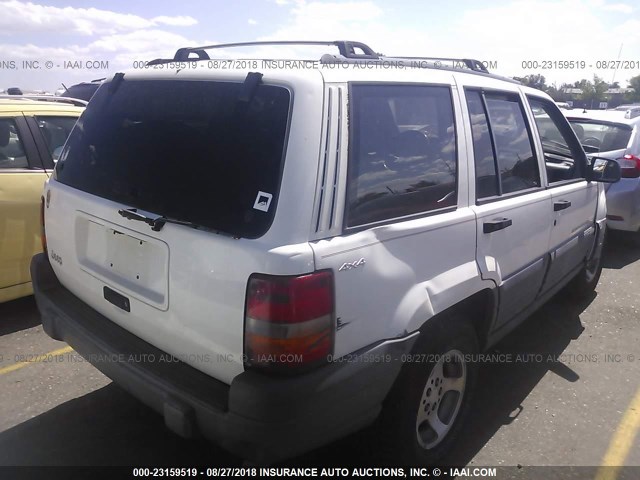 1J4GZ58S2WC211841 - 1998 JEEP GRAND CHEROKEE LAREDO/TSI WHITE photo 4