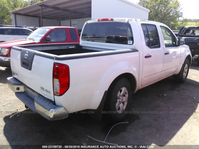 1N6AD07W09C427514 - 2009 NISSAN FRONTIER CREW CAB SE/LE/NISMO WHITE photo 4