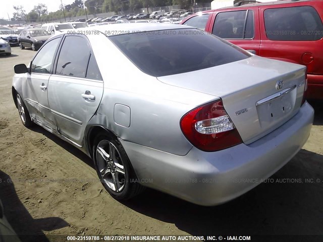4T1BE32K94U299573 - 2004 TOYOTA CAMRY LE/XLE/SE 银色 照片 3