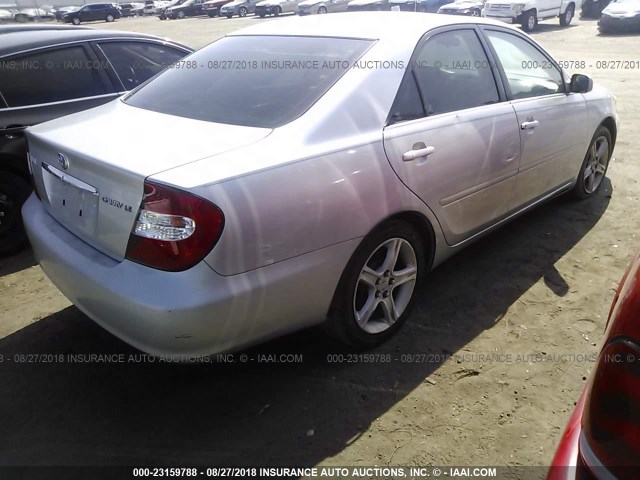 4T1BE32K94U299573 - 2004 TOYOTA CAMRY LE/XLE/SE 银色 照片 4