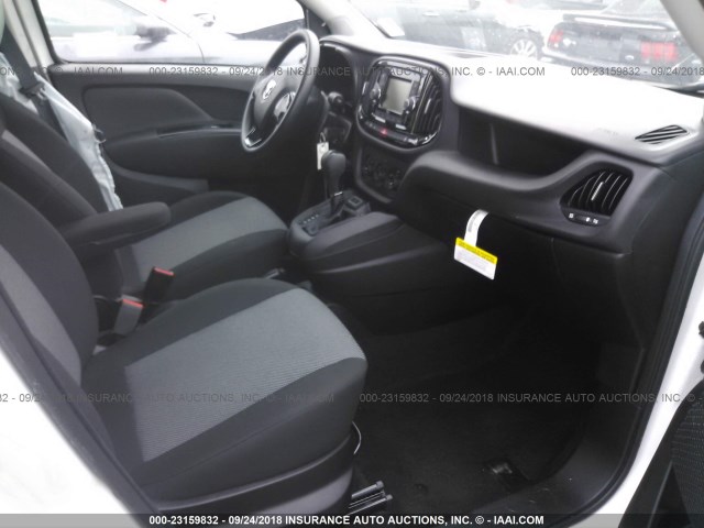 ZFBERFAB0J6K15796 - 2018 RAM PROMASTER CITY  白色 照片 5